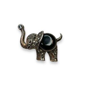 Vintage Sterling Silver Elephant Brooch With Onyx Marcasite 6.13 grams